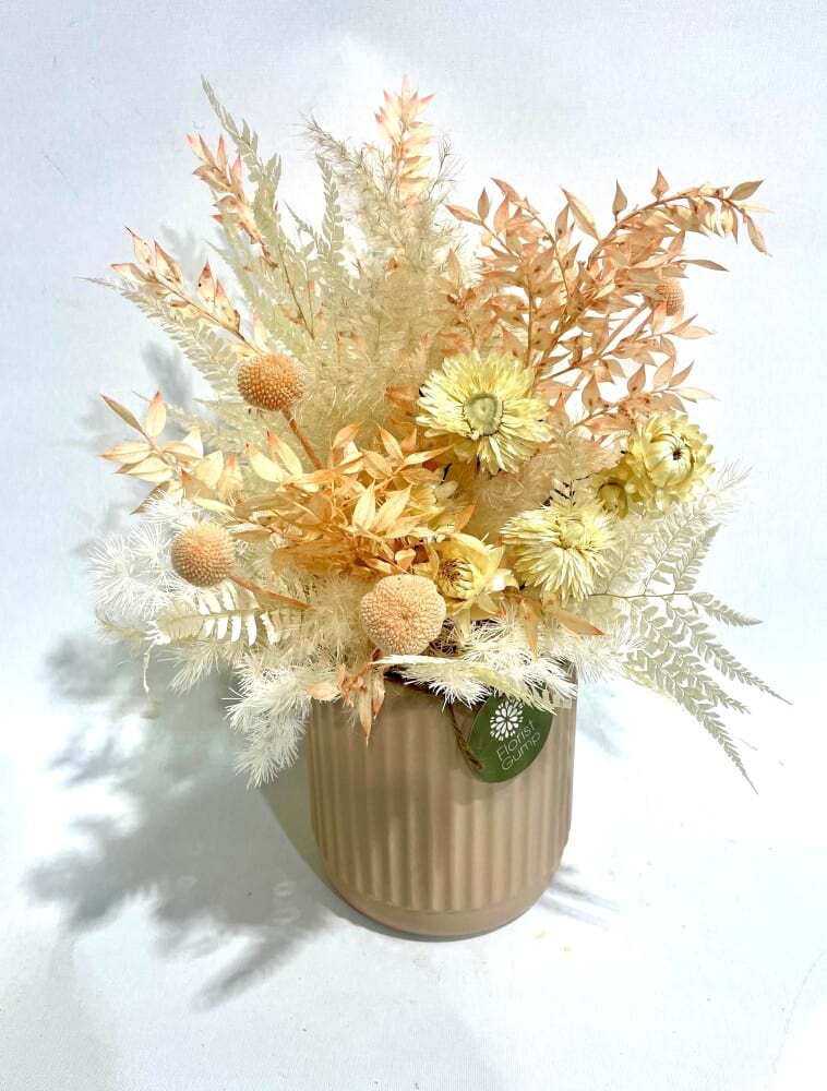 Large Dried Arrangement 01