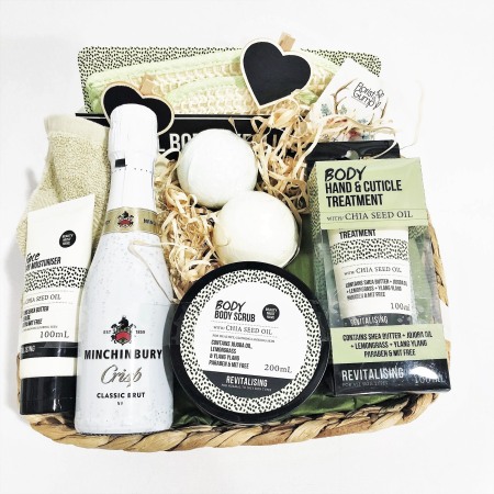 LOVE ME PAMPER HAMPER