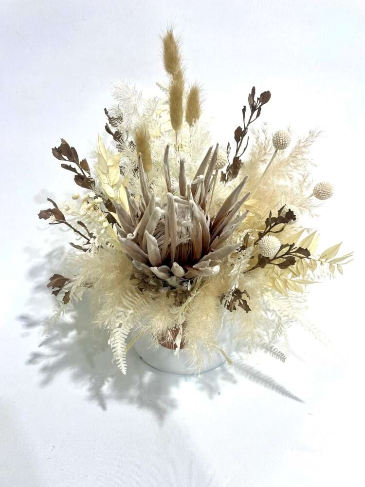 Medium Dried Arrangement