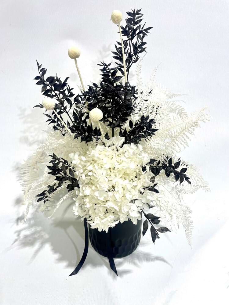 Large Dried Arrangement 01